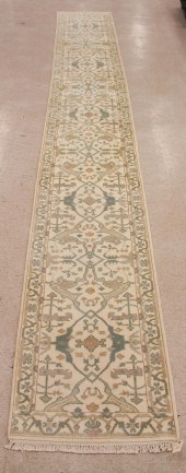 HAND KNOTTED ORIENTAL RUNNERHA