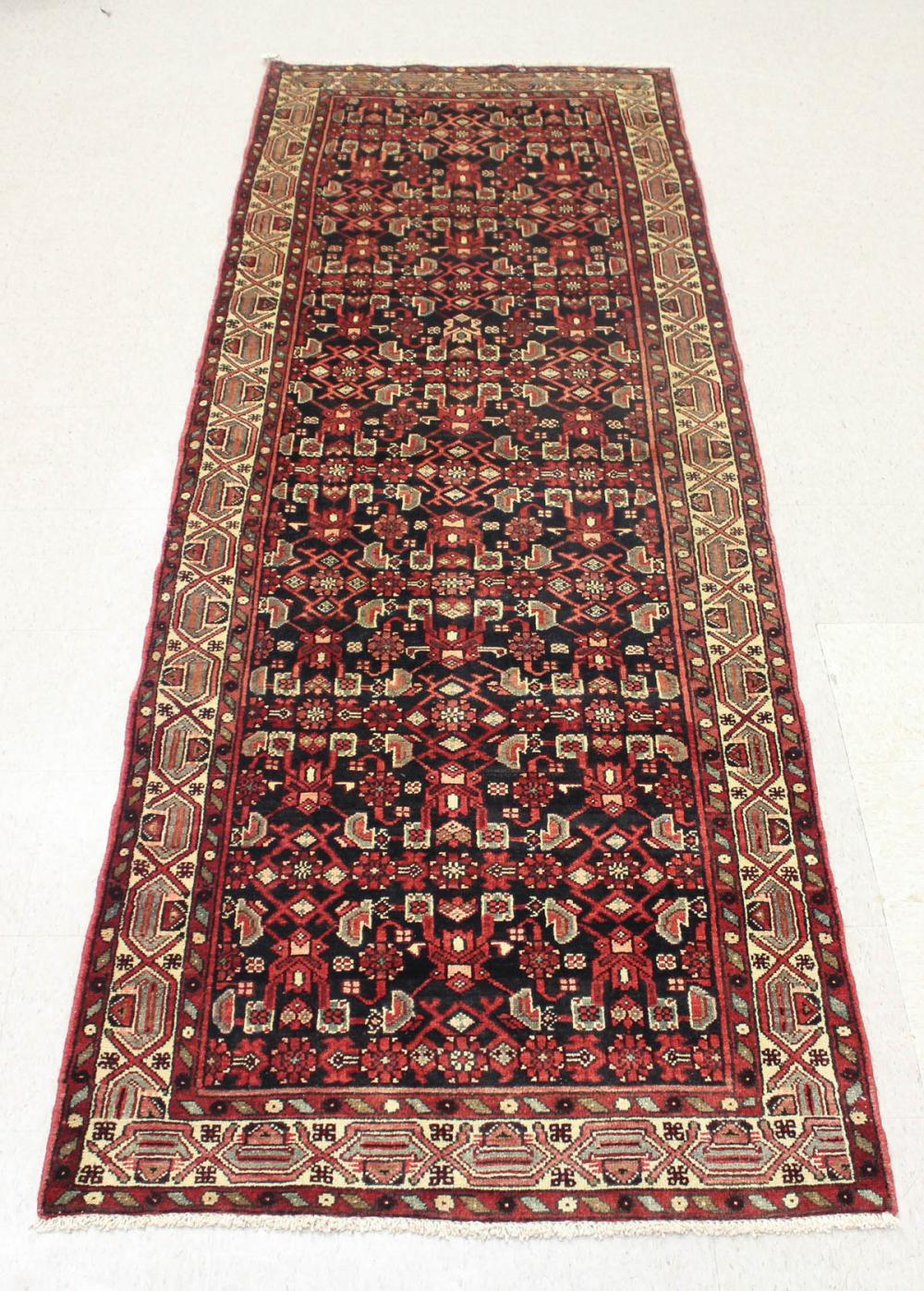 HAND KNOTTED PERSIAN AREA RUG,
