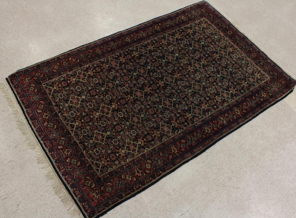 HAND KNOTTED PERSIAN AREA RUGHAND