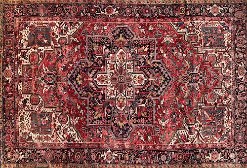 HAND KNOTTED PERSIAN HERIZ
