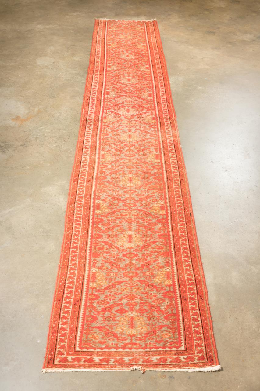 HAND KNOTTED PERSIAN HERIZ