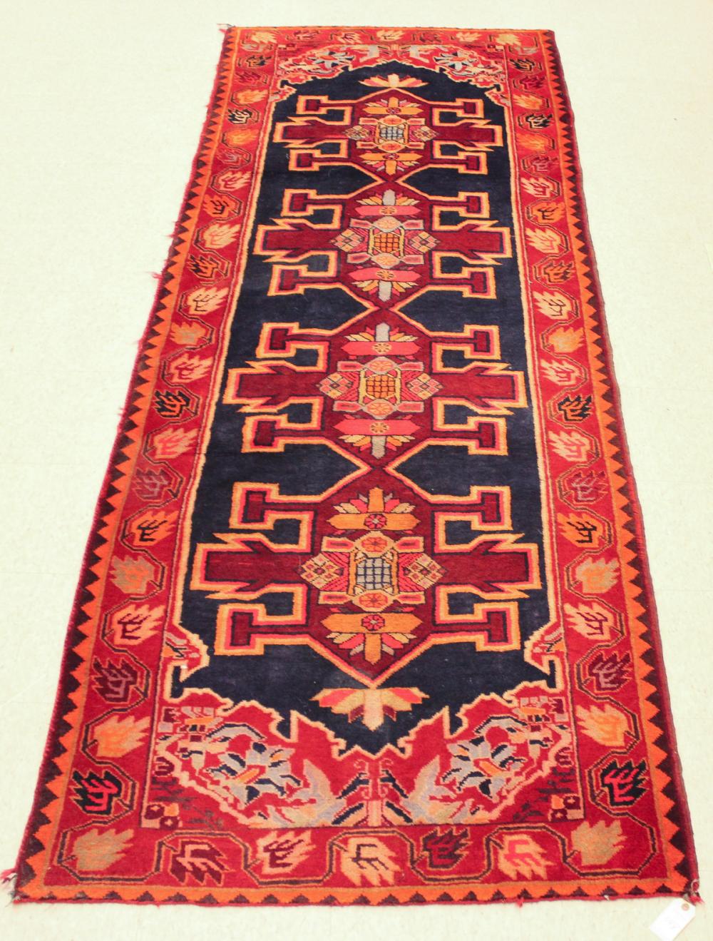 HAND KNOTTED PERSIAN TRIBAL AREA