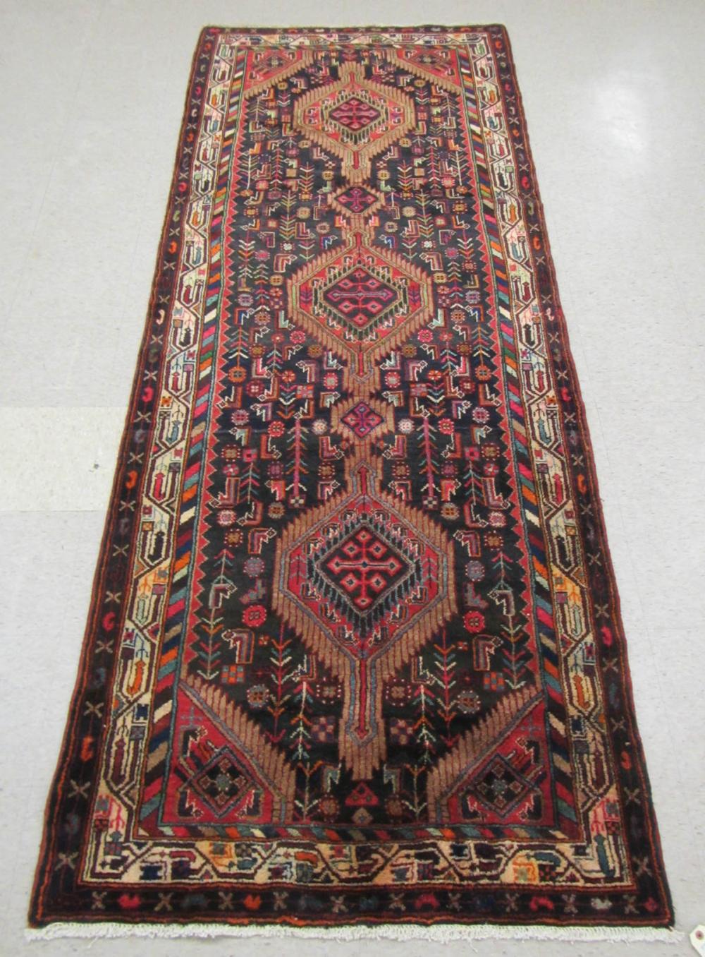 HAND KNOTTED PERSIAN TRIBAL AREA