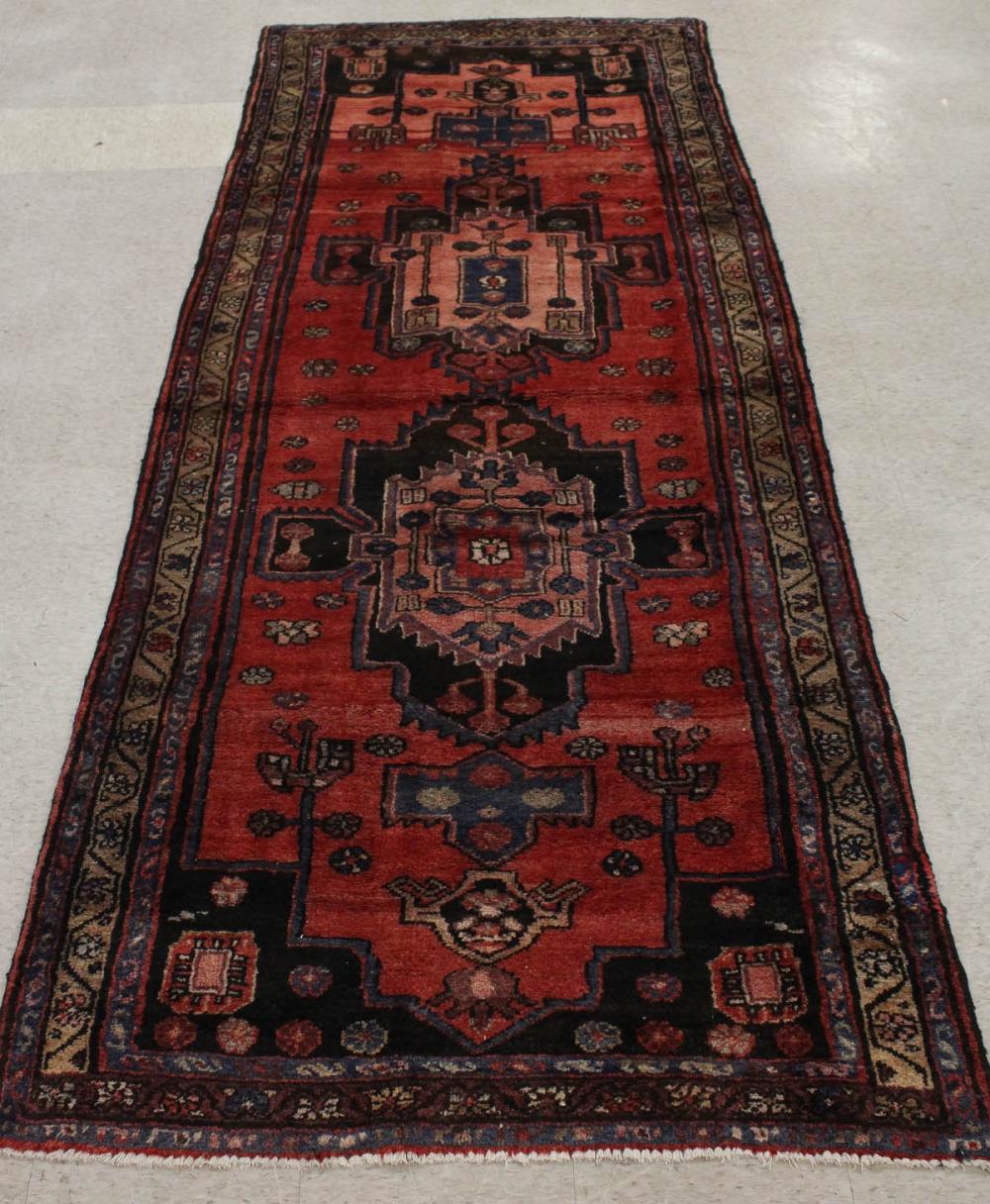HAND KNOTTED PERSIAN TRIBAL AREA
