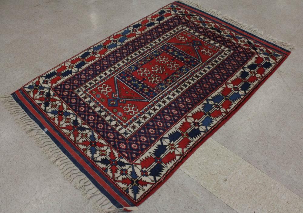 HAND KNOTTED TURKISH AREA RUGHAND