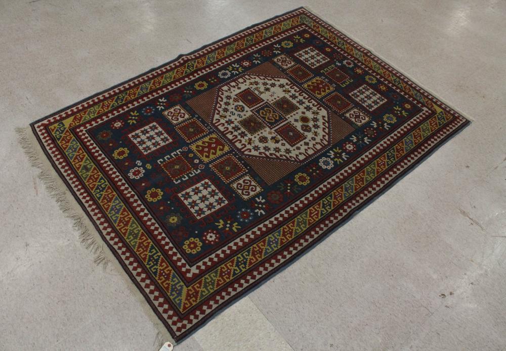 HAND KNOTTED TURKISH RUGHAND