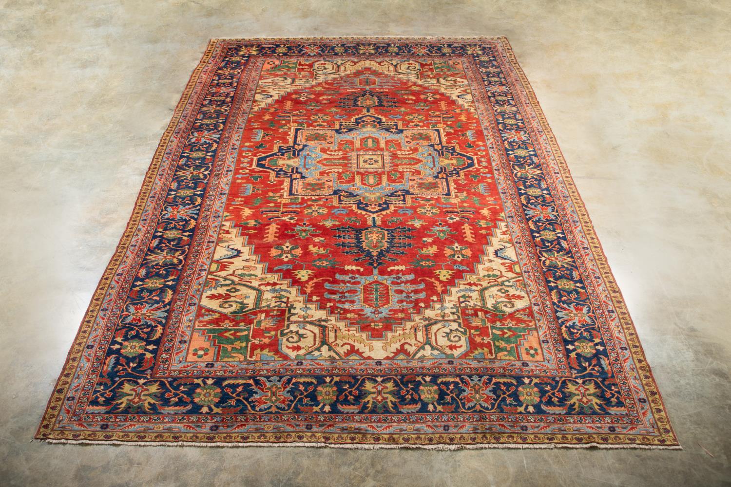 HAND KNOTTED TURKISH SERAPI