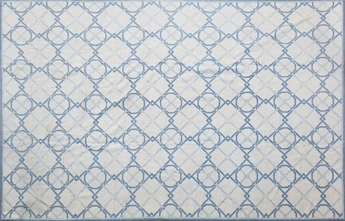 HAND KNOTTED WOOL BLUE AND WHITE