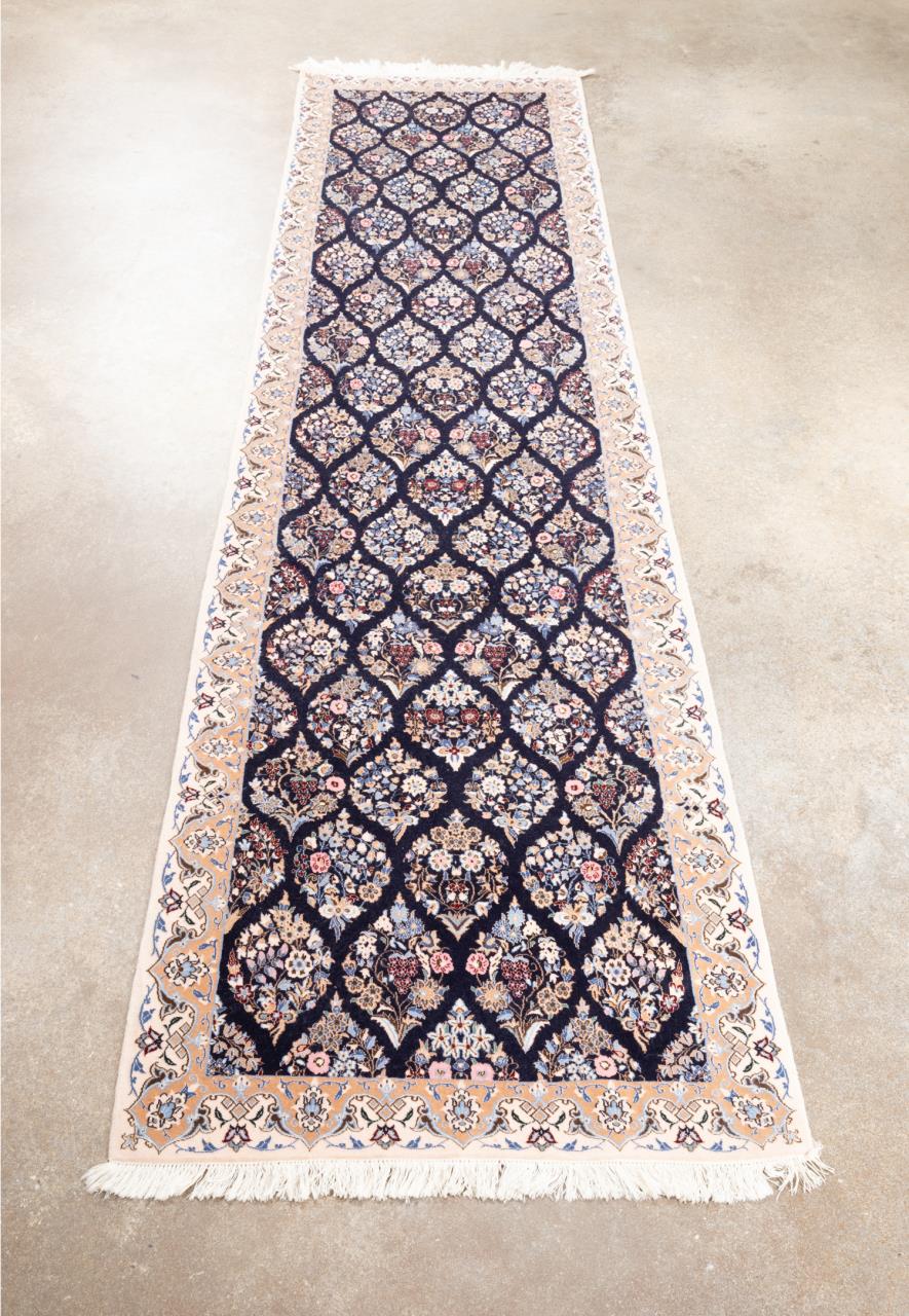 HAND KNOTTED WOOL/SILK PERSIAN NAIN