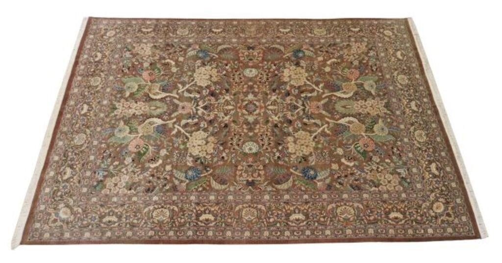HAND-TIED AGRA WOOL RUG, INDIA,