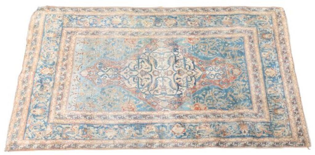 HAND-TIED FERAGHAN DESIGN RUG, 5'8"