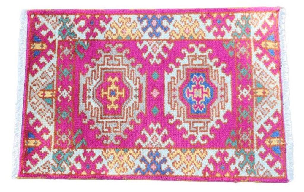 HAND-TIED INDO-KAZAK RUG, 2'11.5" X