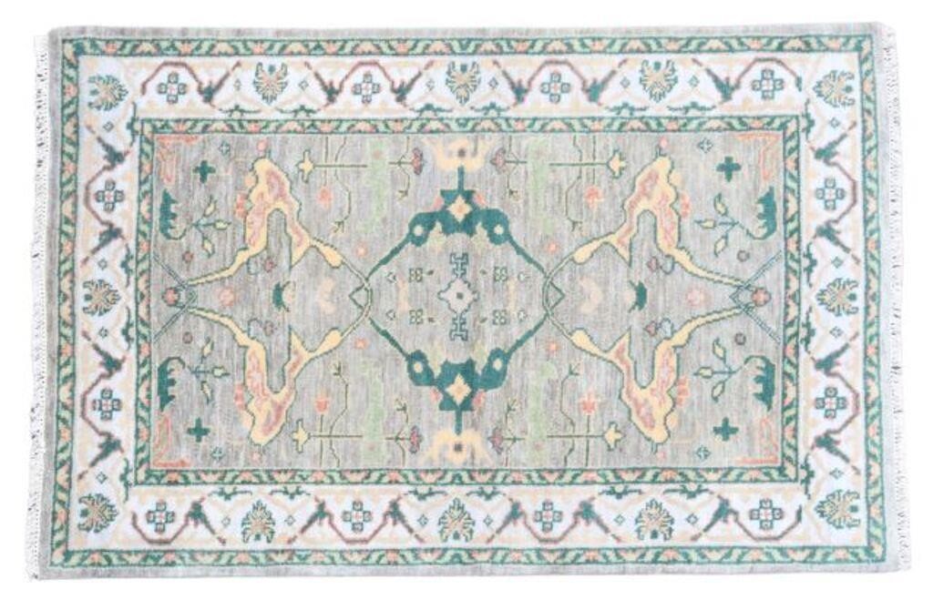 HAND-TIED INDO-OUSHAK RUG, 6' X