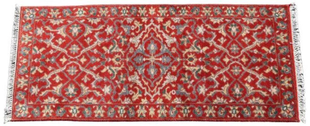 HAND-TIED INDO-SERAPI RUNNER,