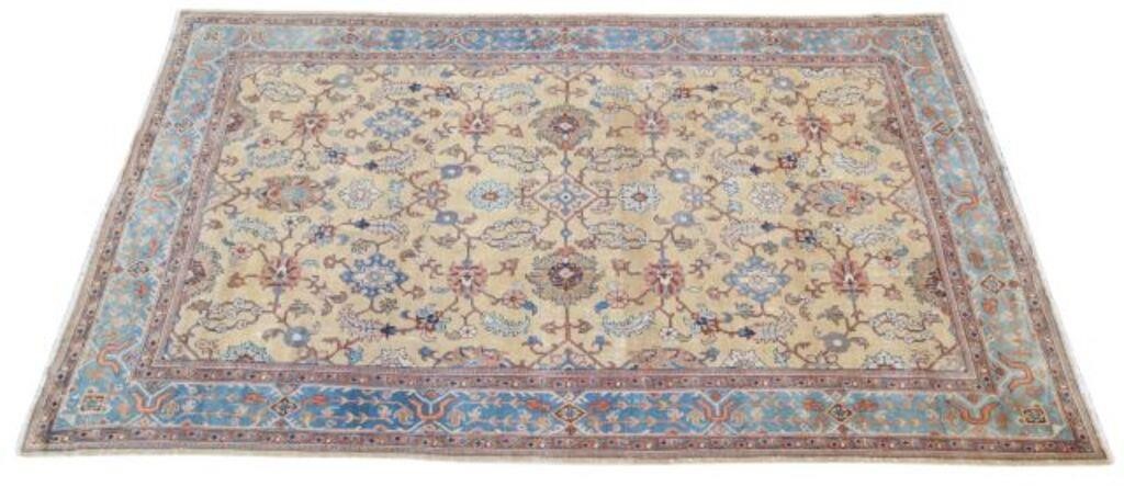 HAND-TIED MAHAL DESIGN RUG, 11'7" X