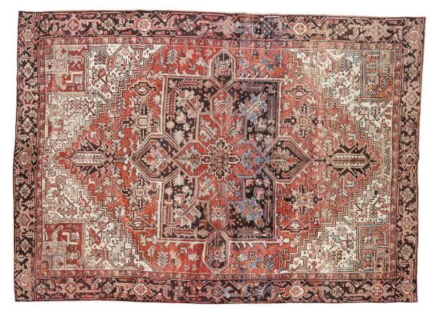 HAND-TIED PERSIAN HERIZ RUG,