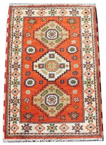 HAND-TIED PERSIAN KAZAK RUG, 4'6.5"