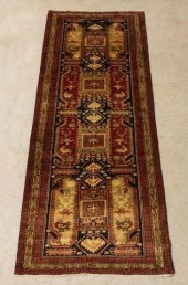 HAND-TIED PERSIAN MESHKIN RUNN