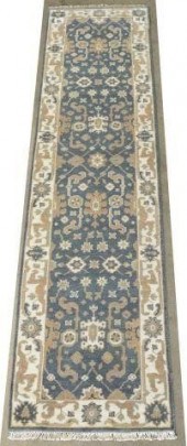 HAND-TIED PERSIAN OUSHAK FLOOR