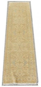 HAND-TIED PERSIAN OUSHAK FLOOR