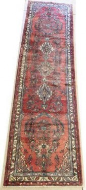 HAND-TIED PERSIAN SAROUK RUNNE