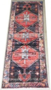 HAND-TIED PERSIAN SERAPI RUG,
