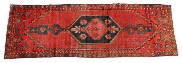 HAND-TIED PERSIAN SERAPI RUNNER