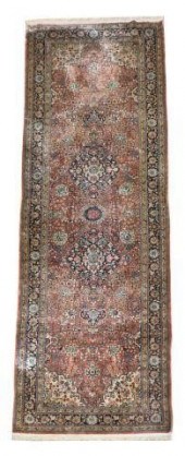 HAND-TIED QUM DESIGN SILK RUNN