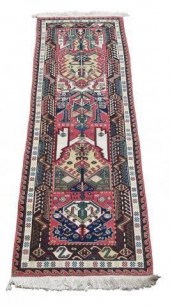 HAND-TIED WOOL RUNNER 7'10" X