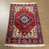 HAND WOVEN BIDJAR RUG, 2'8" X