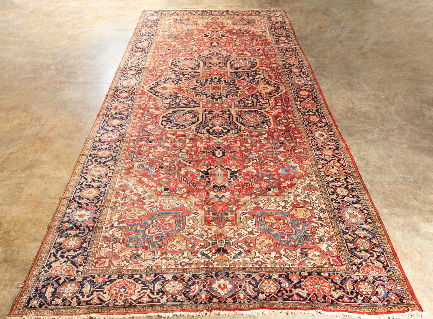 HAND WOVEN LARGE HERIZ RUG Iran.