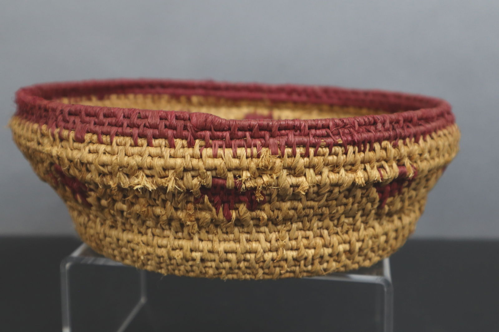 HAND WOVEN NATURAL SISAL FIBER
