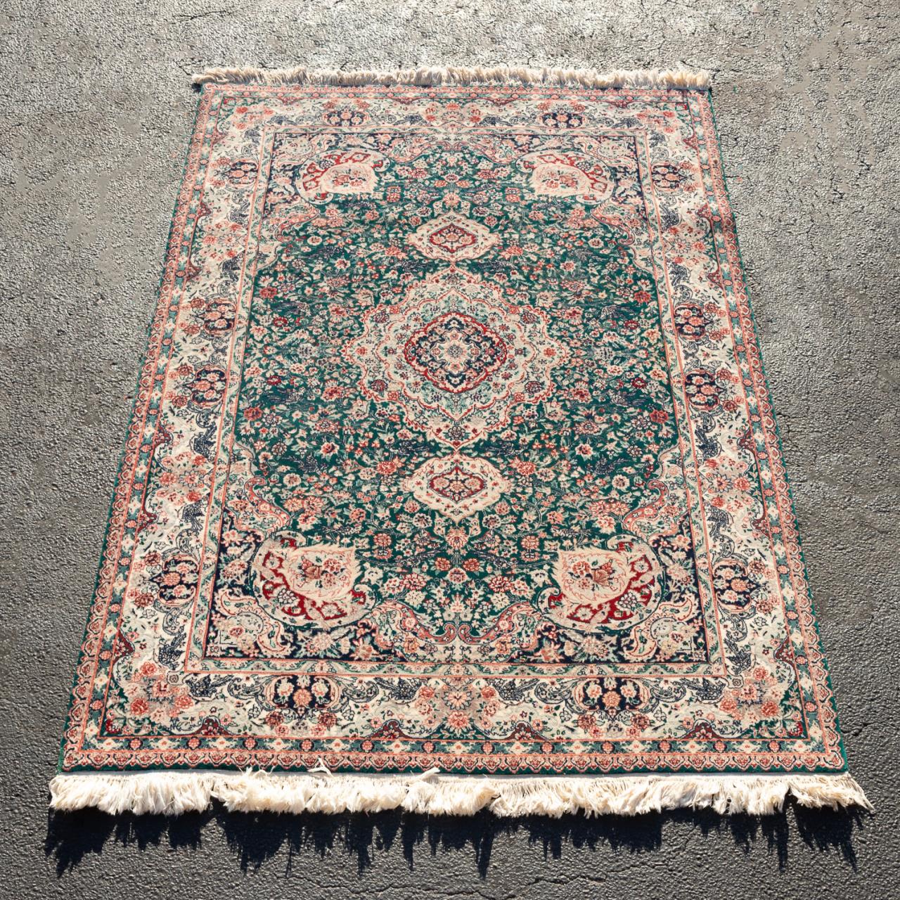 HAND WOVEN TABRIZ RUG, 8' 7" X 5'