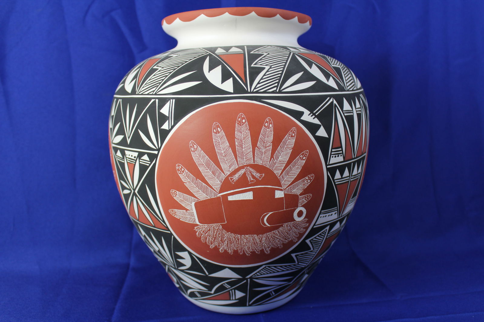 HANDCRAFTED ACOMA PUEBLO JAR WITH