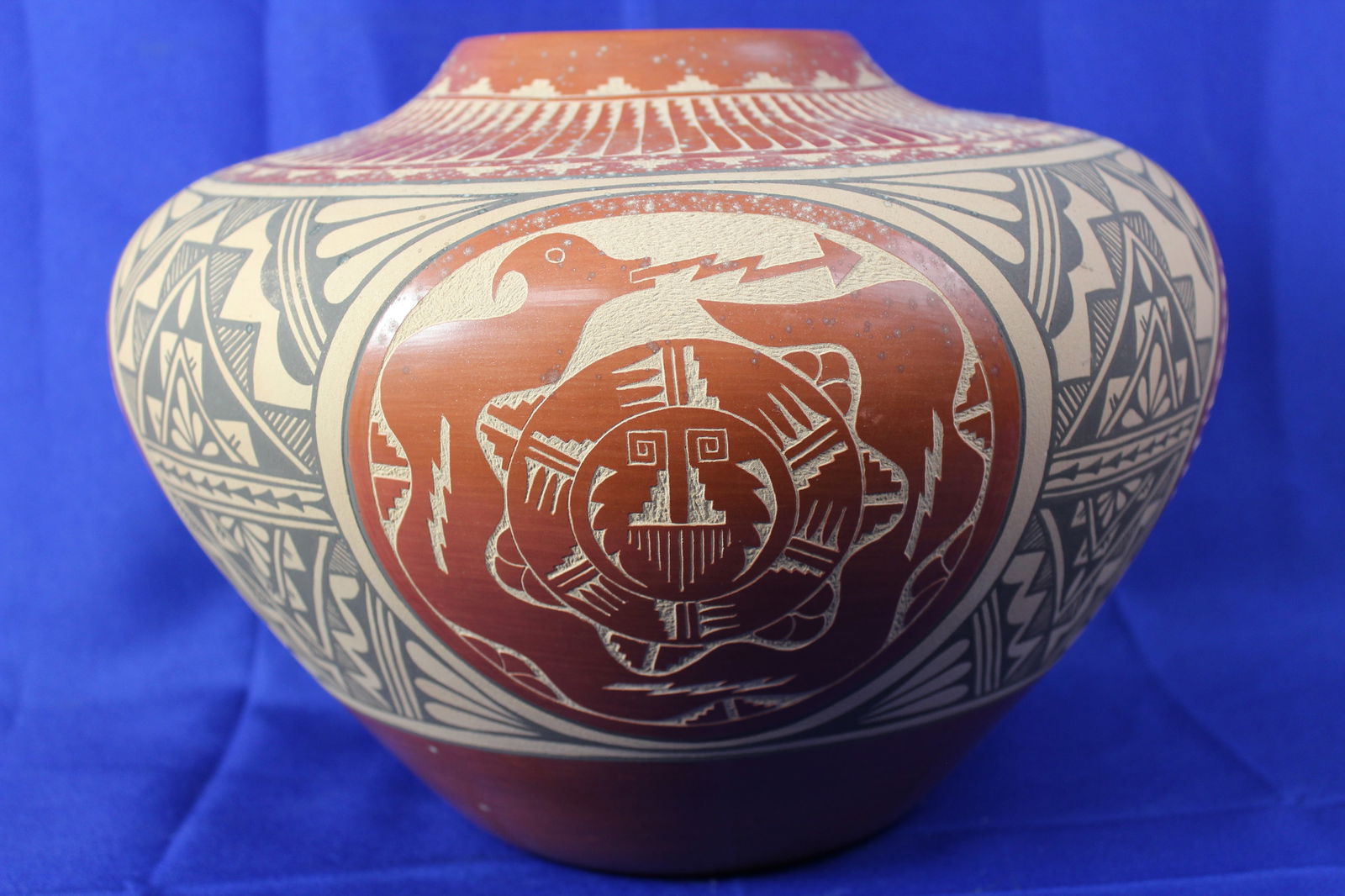 HANDCRAFTED JEMEZ PUEBLO LARGE