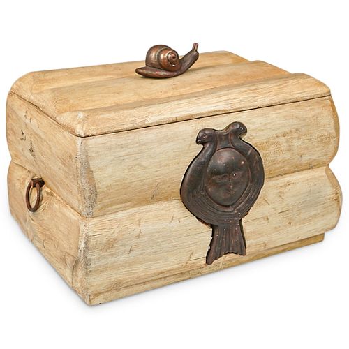 HANDCRAFTED LARGE WOODEN LIDDED
