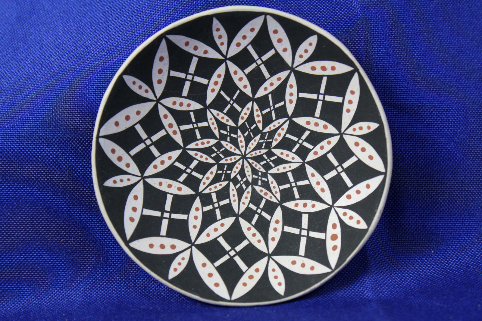 HANDCRAFTED NATIVE ACOMA SMALL