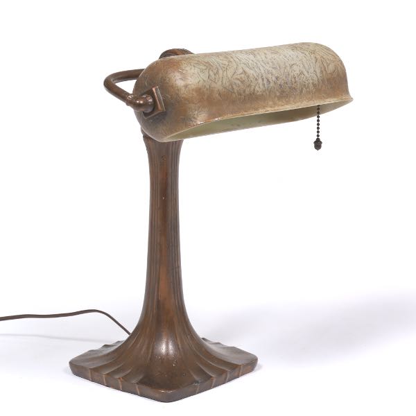 HANDEL DESK LAMP 14 ½" x 12 ½" An