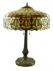 HANDEL SHADE TABLE LAMP: SIGNE