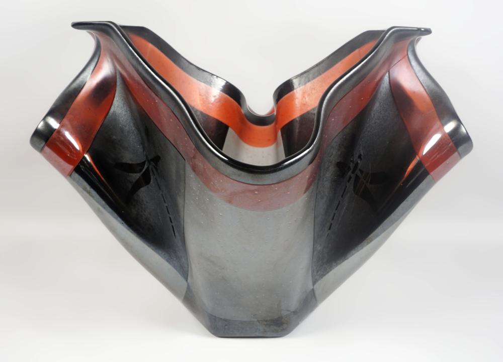 HANDKERCHIEF GLASS VASE HEIGHT: