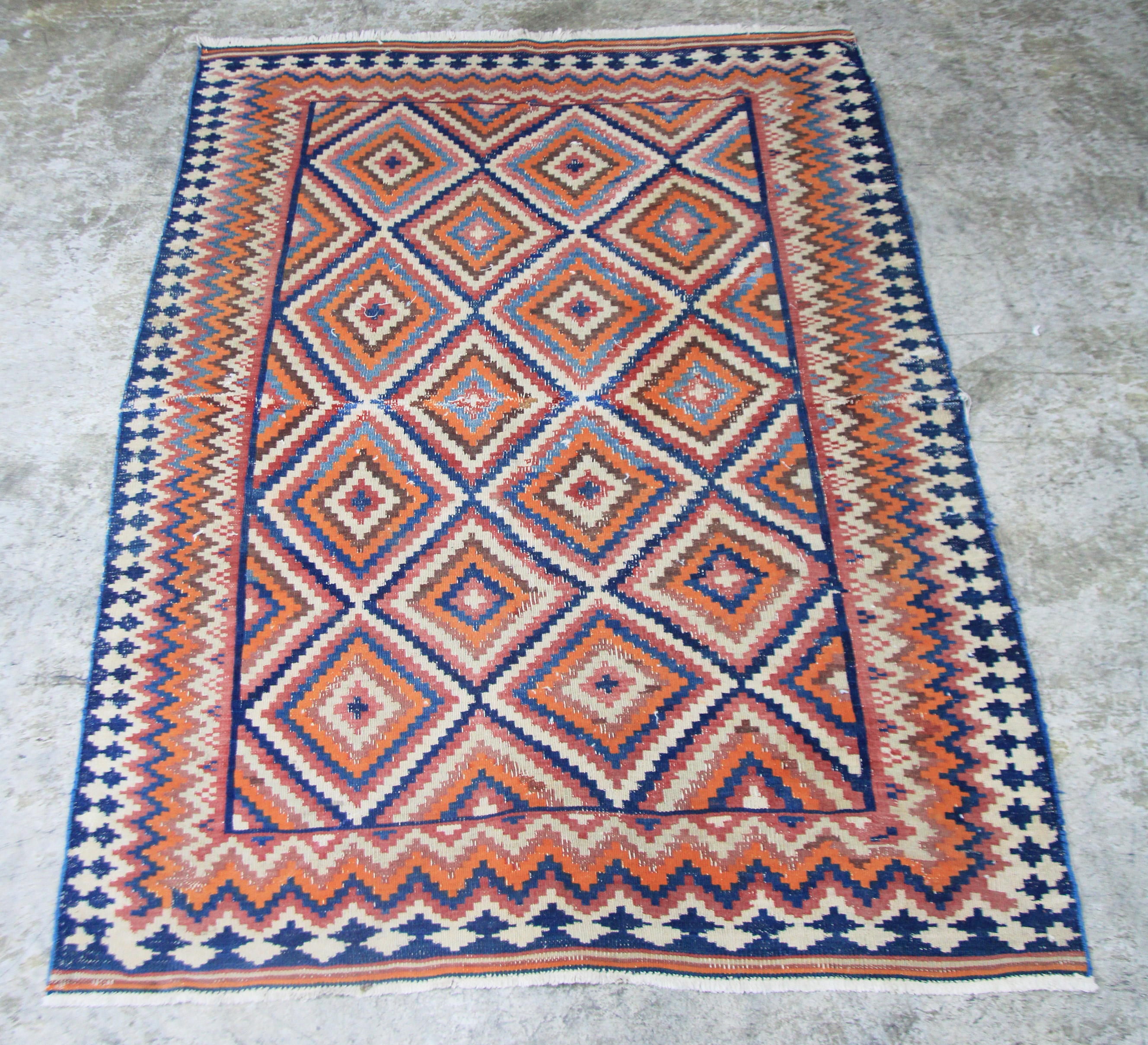 HANDWOVEN KILIM PERSIAN RUG 5'10" X