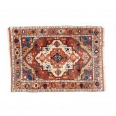 HANDWOVEN ORIENTAL WOOL RUG In