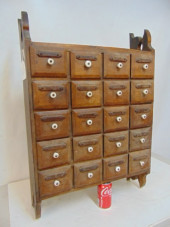 HANGING MULTI DRAWER SPICE CAB