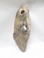HANGING WOOD CARVING OF A WOOD