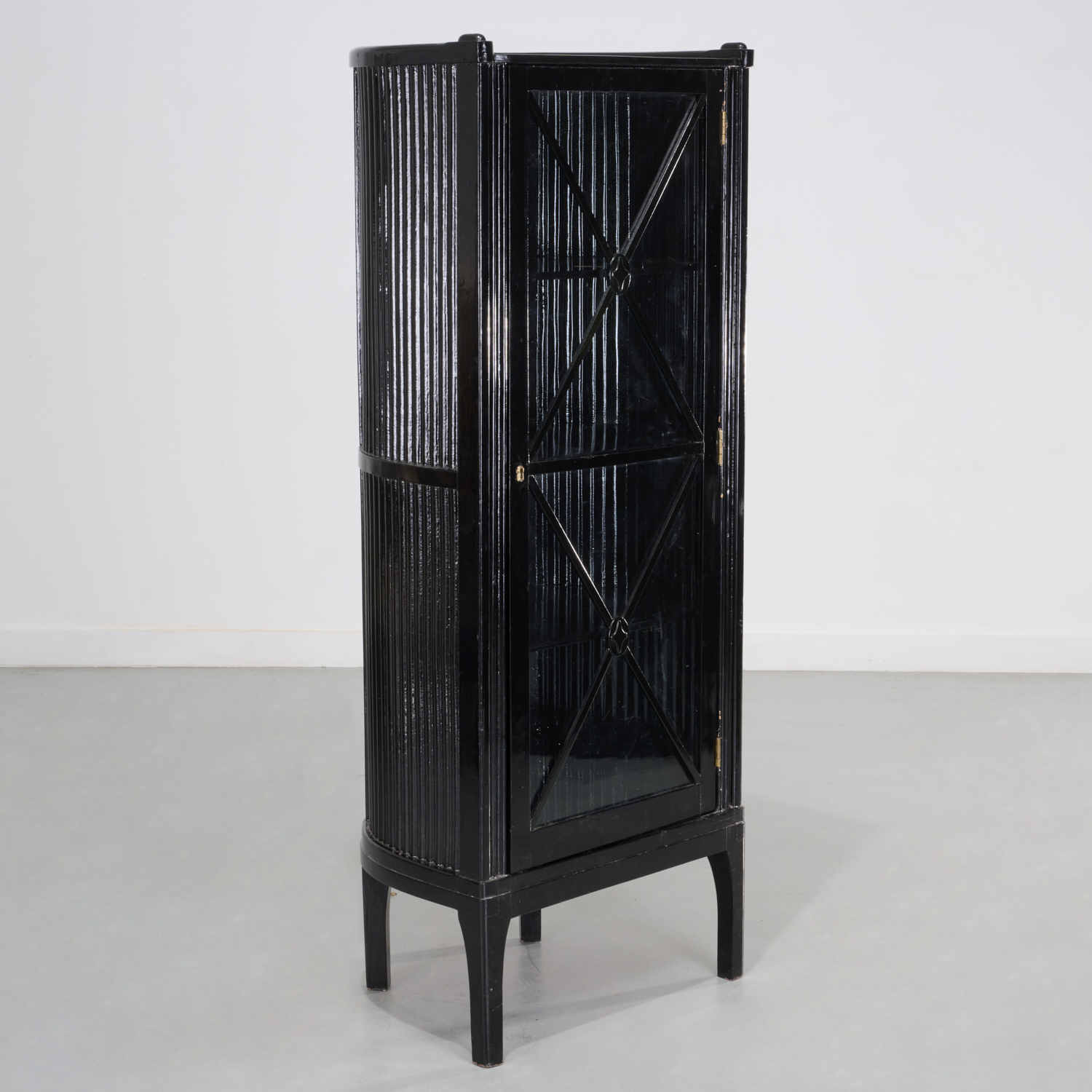 HANS GUNTHER REINSTEIN, GLASS-FRONT