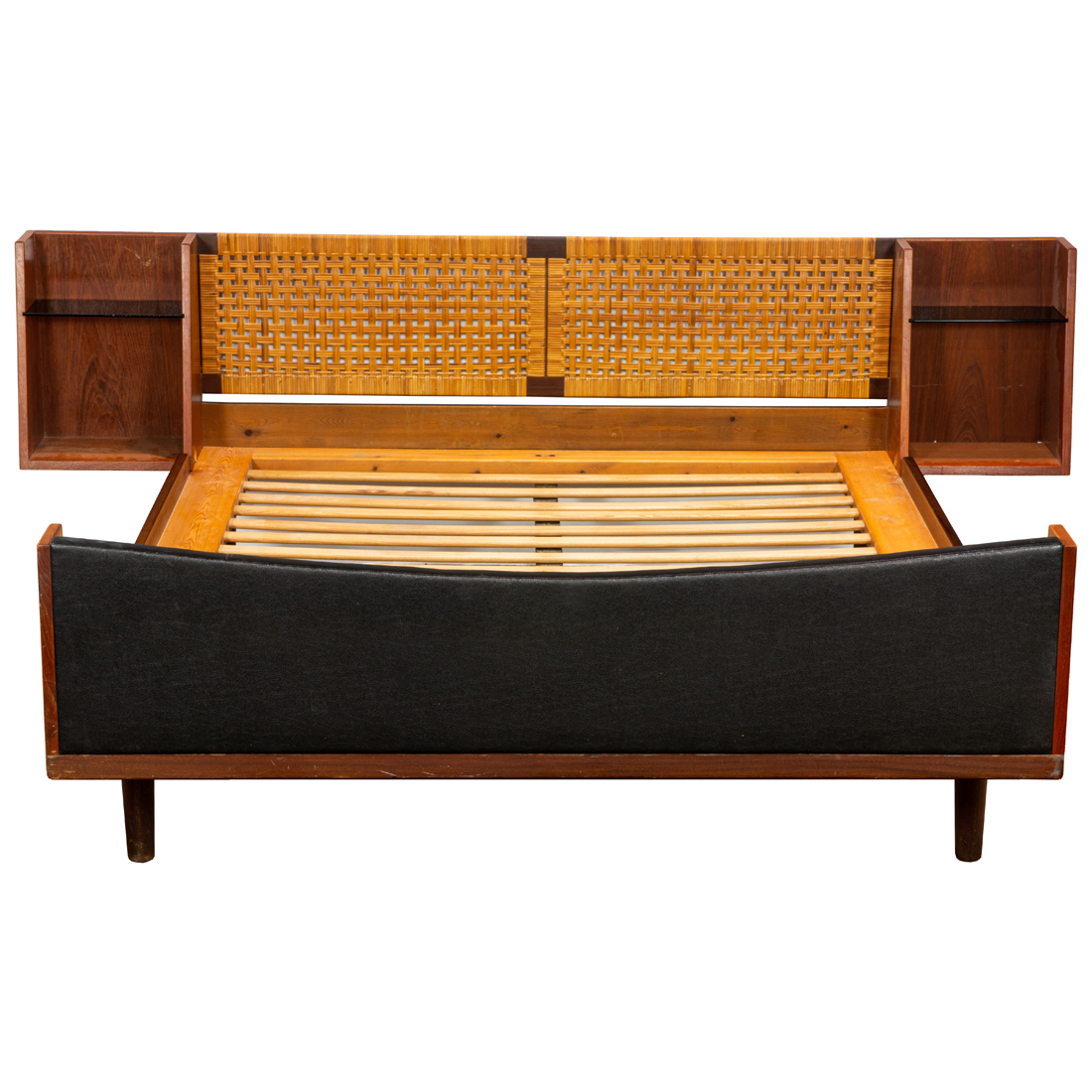 HANS J. WEGNER, BED, MODEL GE 701