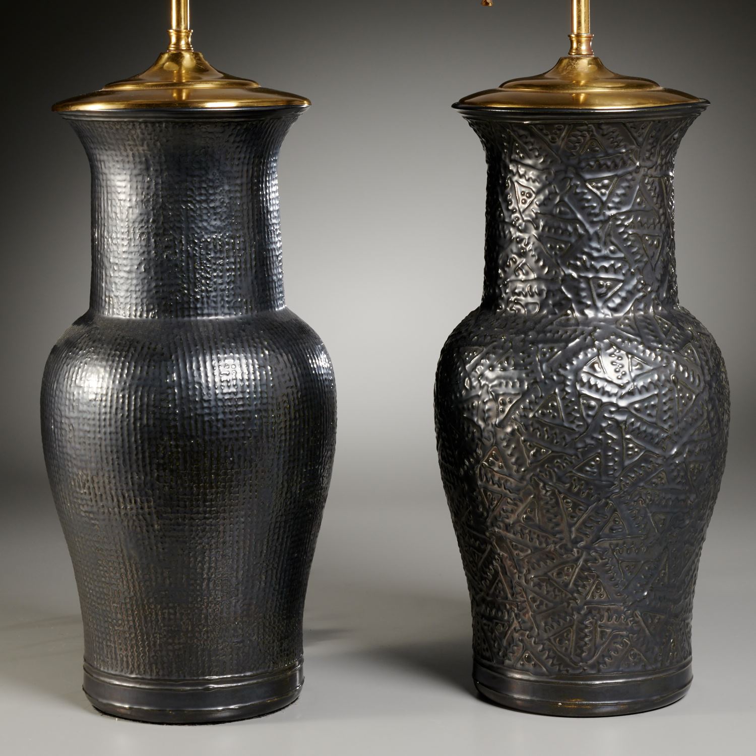 HARLEQUIN PAIR DESIGNER STUDIO