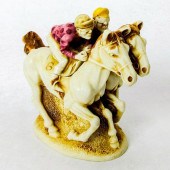 HARMONY KINGDOM BOX FIGURINE,