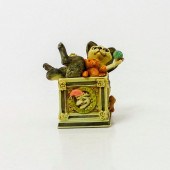 HARMONY KINGDOM TRINKET BOX, C