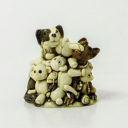 HARMONY KINGDOM TRINKET BOX,